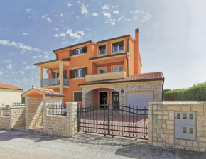 Apartments Kaja by Rent Istria